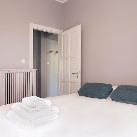 Beautiful Penthouse In Athens With Outside Jacuzzi Apartman Kültér fotó