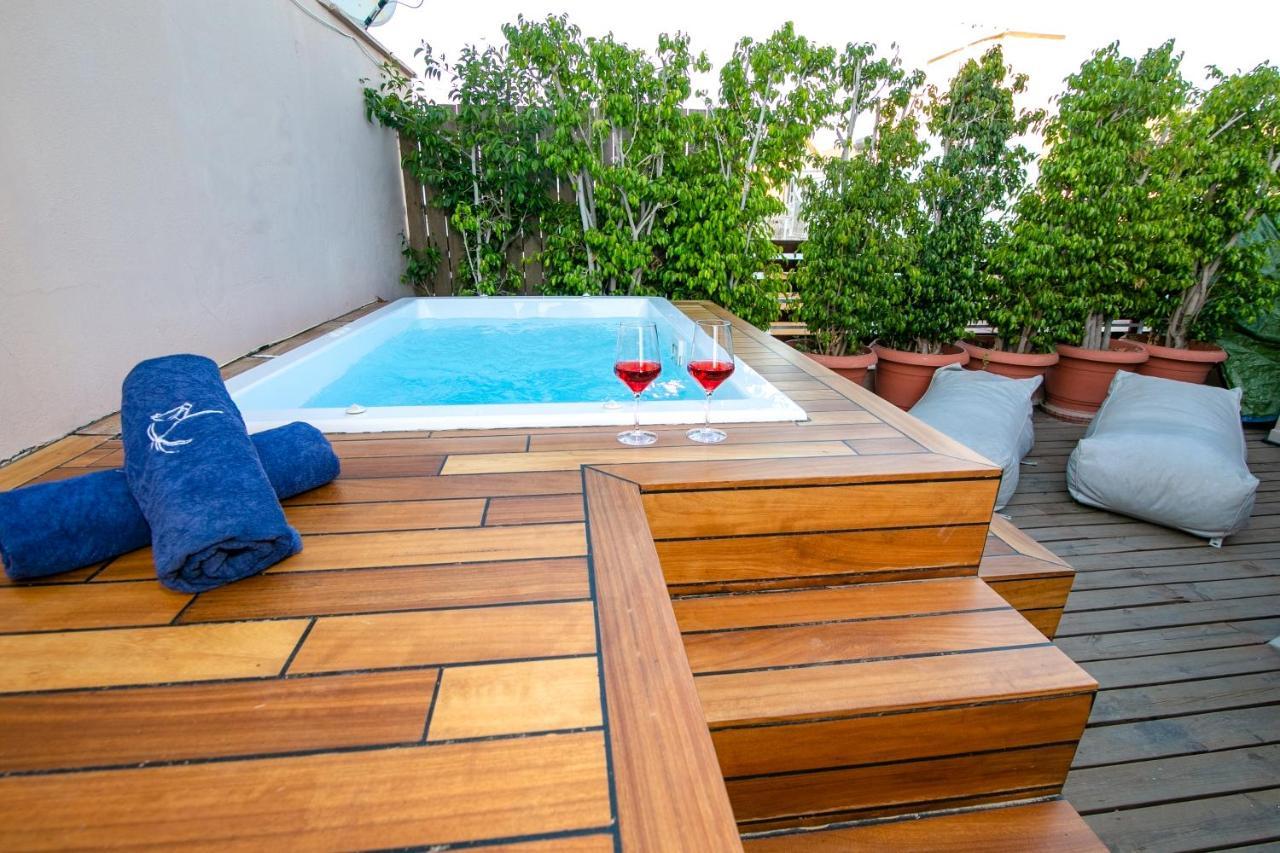 Beautiful Penthouse In Athens With Outside Jacuzzi Apartman Kültér fotó